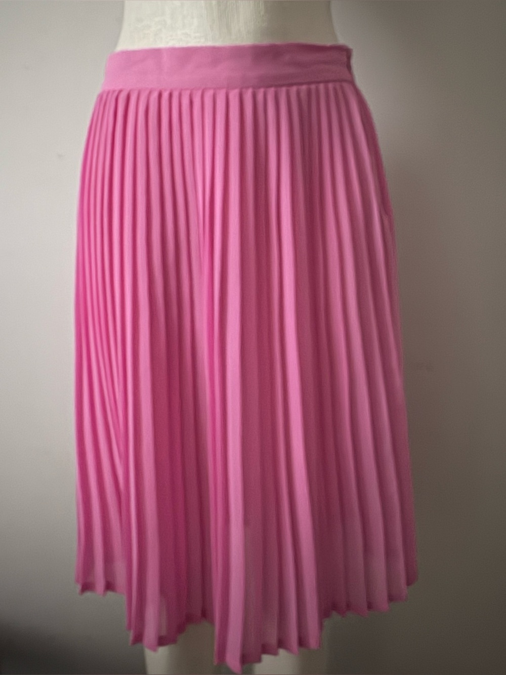 American Apparel Pink Pleated Midi Skirt